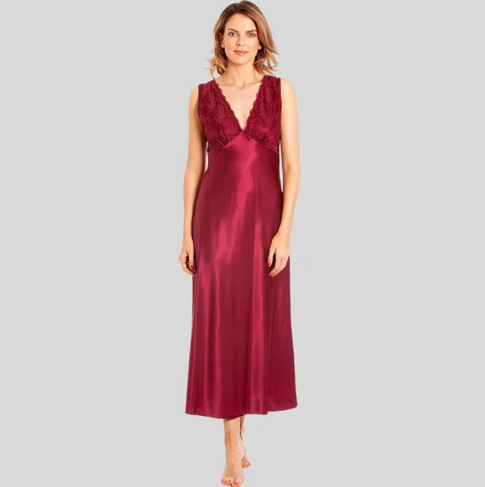 Sleeveless Satin Nightdress with Lace Detail